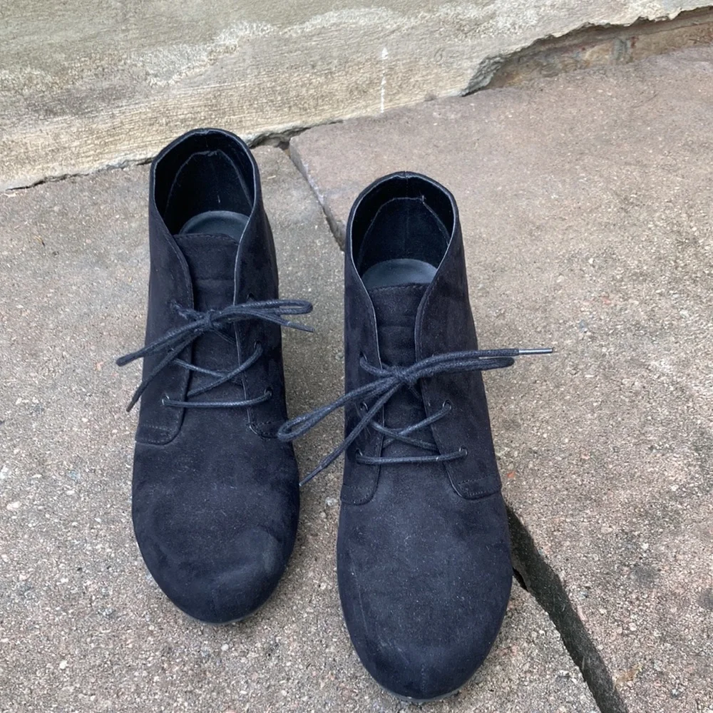 X-APPEAL‎ Black Suede Wedges “Flynn”